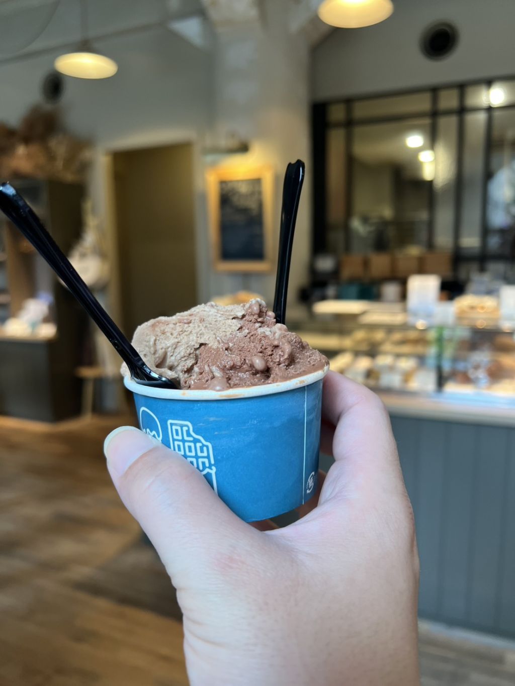 東京「日本橋」超人氣 Gelato【teal】老宅改建冰淇淋店！口感綿密濃郁，環境美到想再訪～