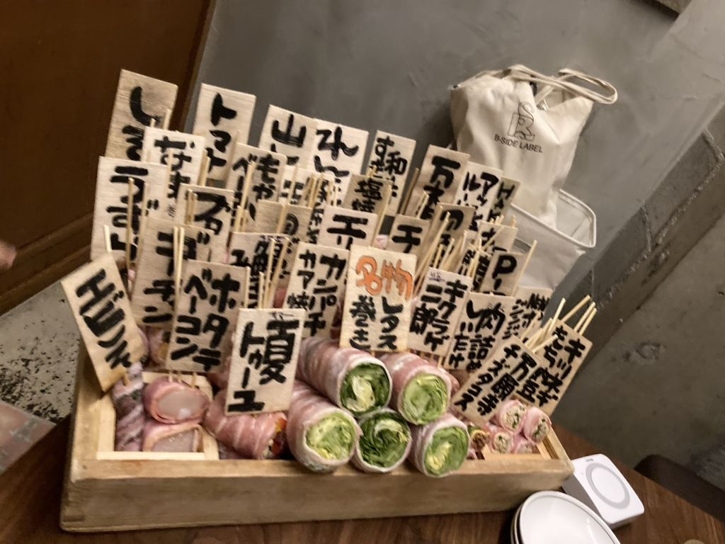 沖繩旭橋站【Kushiyaki Can】 居酒屋，超澎湃串燒拼盤，高評價好吃又有氣氛！