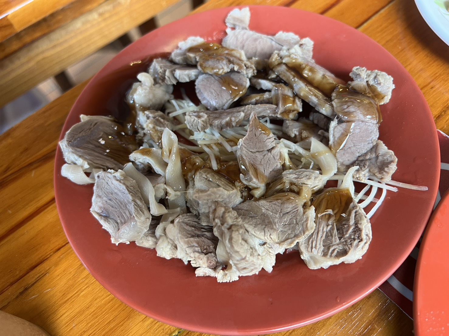 台北大稻埕迪化街美食【老阿伯胖魷焿】排隊也想吃的古早味小吃，超強台式小菜必點！