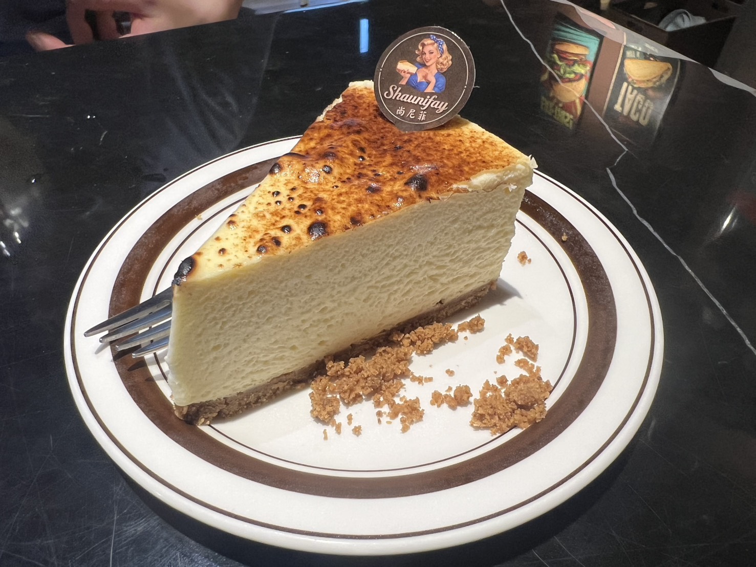 台北圓山站美食【尚尼菲餐館 Shaunifuay Diner】巷弄裡的小巧美式餐館，塔可、起司蛋糕都好吃！
