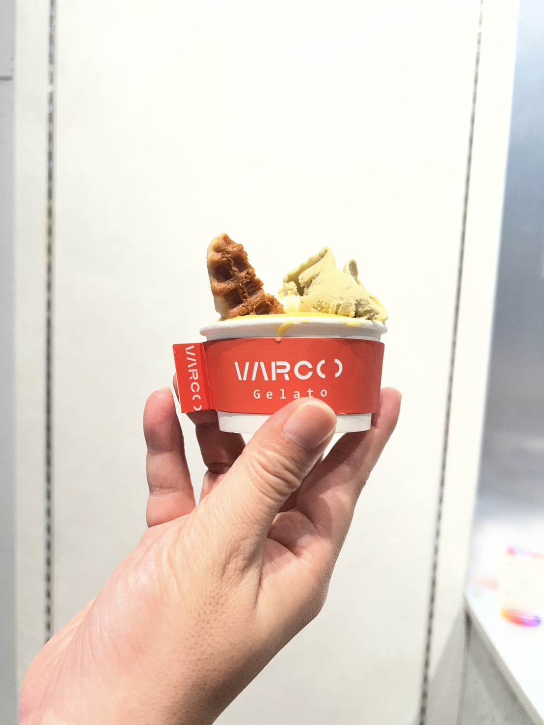 台北大稻埕 Gelato 推薦【VARCO Gelato 瓦可義式冰淇淋】新開幕銀色霓虹小店，芭樂檸檬雪酪清爽好吃！